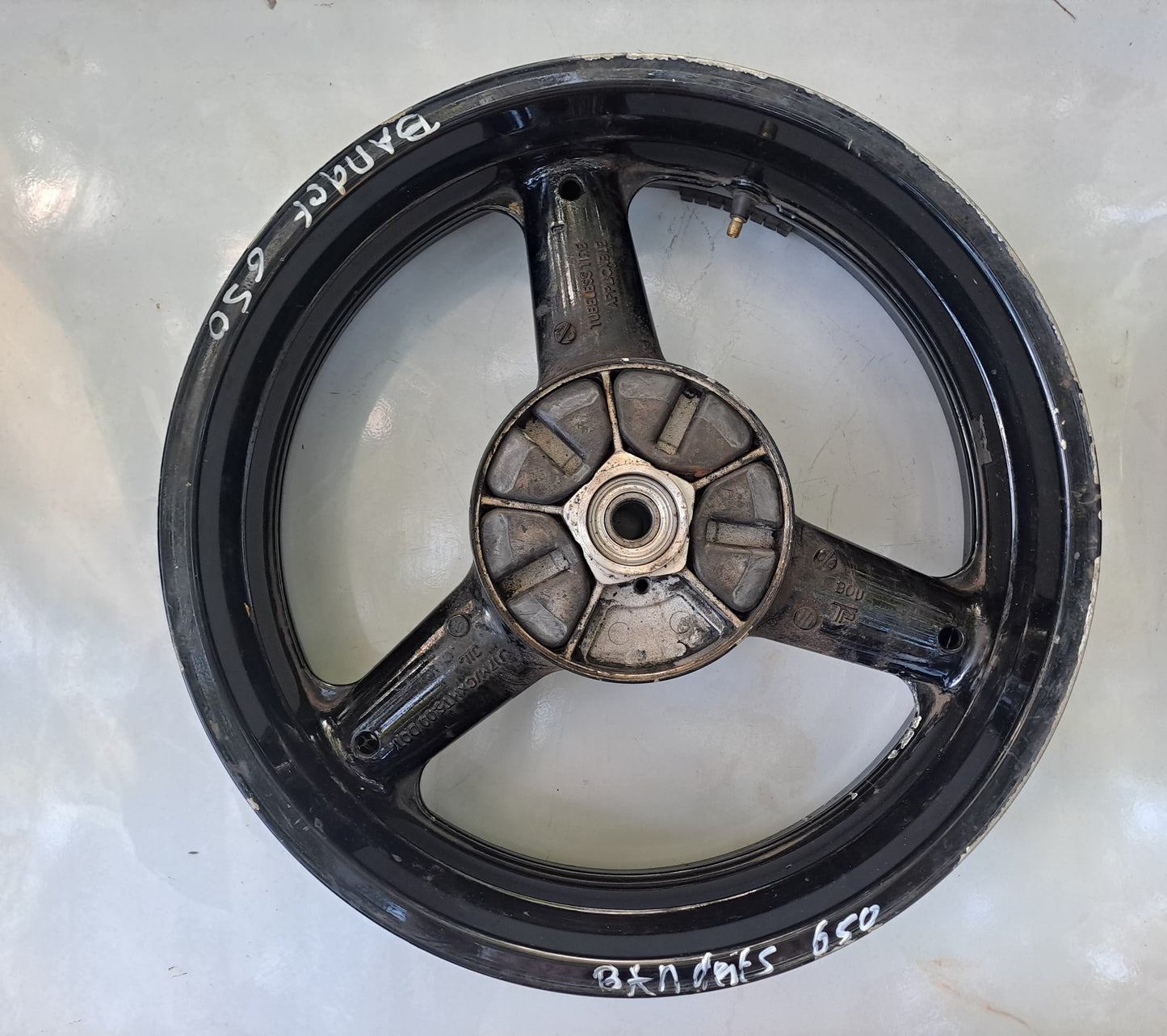 Suzuki Bandit 650 GSF650 Rear Rim / Wheel