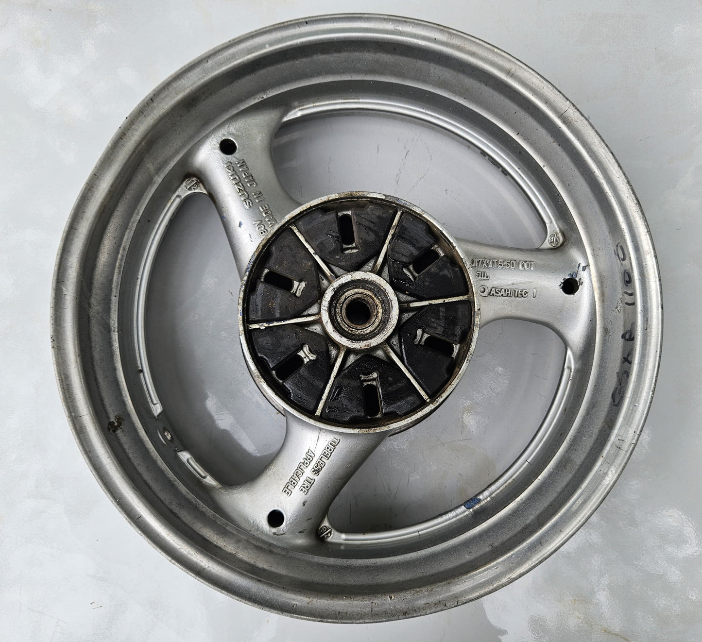 Suzuki GSX-R1100 Rear Rim / Wheel